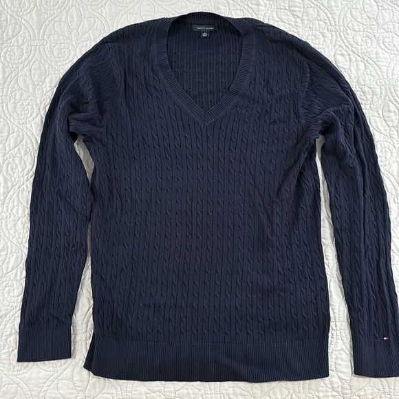 Tommy Hilfiger Cotton Cable Knit V-Neck Sweater - Picture 2 of 5